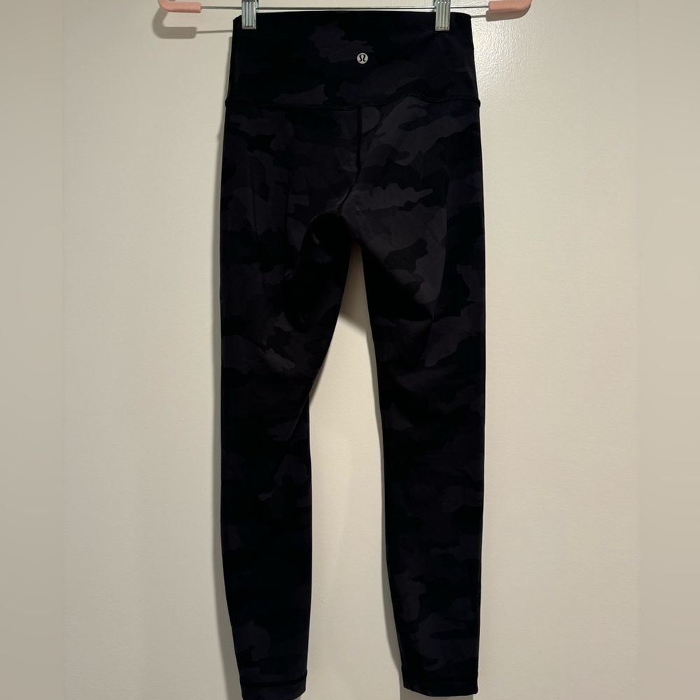 Lululemon wunder under high rise tight 25" camo size 4